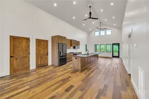 251 Range View Dr, Jefferson, NC 28640 - Photo 10