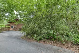 392 Locust Rd, Newland, NC 28657 - Photo 36