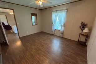 38 Sapphire Ln, Troutdale, VA 24378 - Photo 14