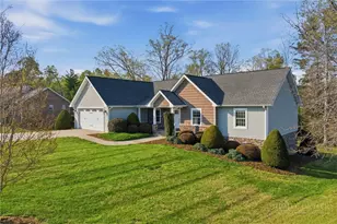 5205 S Oak Cir, Granite Falls, NC 28630 - Photo 4