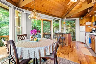 104 Fawn Ln, Beech Mountain, NC 28604 - Photo 10