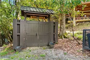 104 Fawn Ln, Beech Mountain, NC 28604 - Photo 22