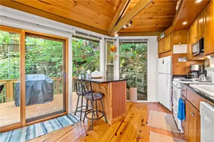 104 Fawn Ln, Beech Mountain, NC 28604 - Photo 12