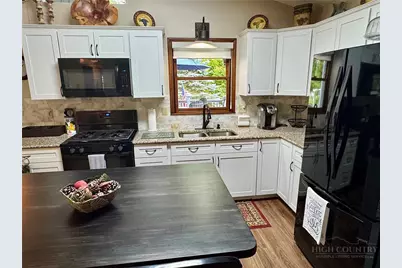 76 Whispering Pine Loop, Newland, NC 28657 - Photo 6