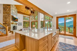35 Crestview Ln, Banner Elk, NC 28604 - Photo 10