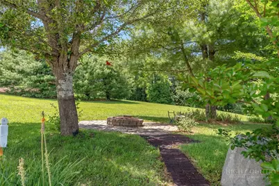 285 Black Bear Ridge, Sparta, NC 28675 - Photo 14