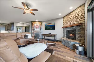 649 Craggy Pointe, Sugar Mountain, NC 28604 - Photo 4
