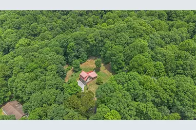 249 Candle Street, West Jefferson, NC 28694 - Photo 2