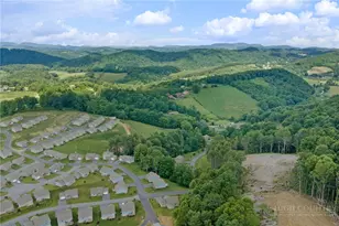 347 Townhomes Pl, Boone, NC 28607 - Photo 30