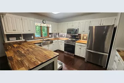 508 Laurel Lane, Newland, NC 28657 - Photo 8