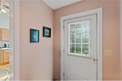 183 Lakeview Terrace, Blowing Rock, NC 28605 - Photo 10