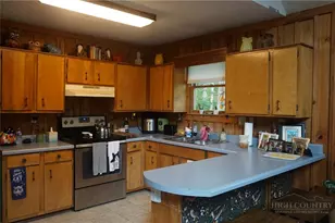 109 Sharon St, Fleetwood, NC 28626 - Photo 2