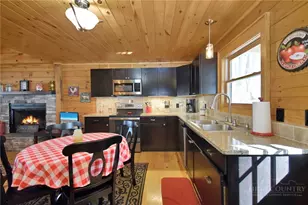 121 Whipporwill Way, Beech Mountain, NC 28604 - Photo 4