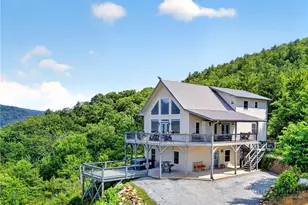 25 N Forest Dr, Marion, NC 28752 - Photo 2