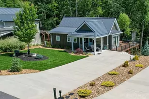 25 Paynes Ct, Roaring Gap, NC 28668 - Photo 2