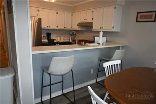 301 Pinnacle Inn Rd, Beech Mountain, NC 28604 - Photo 6