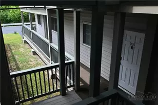 301 Pinnacle Inn Rd, Beech Mountain, NC 28604 - Photo 2