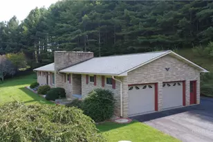 12093 Nc Hwy 194 N, Lansing, NC 28643 - Photo 2