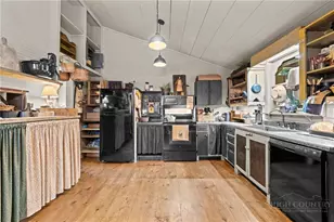 688 Laurel Creek Rd, Todd, NC 28684 - Photo 14