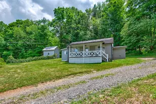 685 Carl Eastridge Rd, Warrensville, NC 28693 - Photo 6
