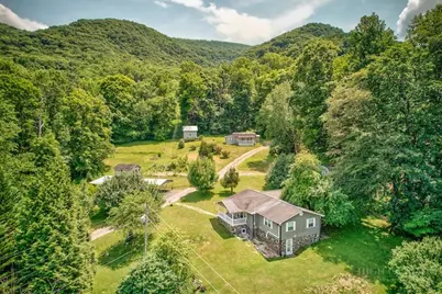 685 Carl Eastridge Road, Warrensville, NC 28693 - Photo 2