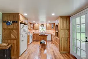 685 Carl Eastridge Rd, Warrensville, NC 28693 - Photo 12