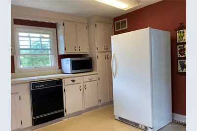 512 Bare Street, West Jefferson, NC 28694 - Photo 8
