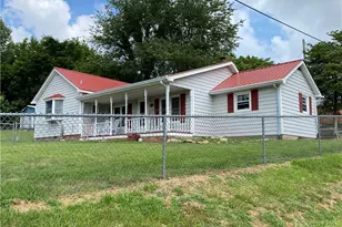 512 Bare St, West Jefferson, NC 28694 - Photo 1