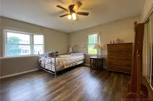 512 Bare St, West Jefferson, NC 28694 - Photo 14