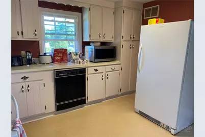 512 Bare Street, West Jefferson, NC 28694 - Photo 10