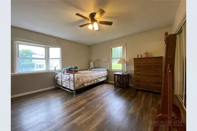512 Bare Street, West Jefferson, NC 28694 - Photo 14