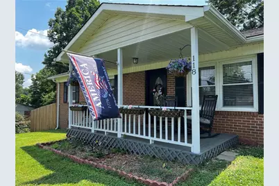 118 Badgett Avenue, Mount Airy, NC 27030 - Photo 2