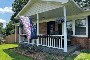 118 Badgett Ave, Mount Airy, NC 27030 - Photo 2