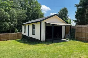 118 Badgett Ave, Mount Airy, NC 27030 - Photo 22
