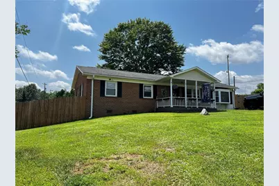118 Badgett Avenue, Mount Airy, NC 27030 - Photo 1