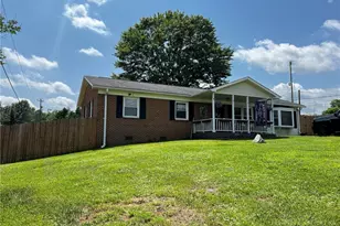 118 Badgett Ave, Mount Airy, NC 27030 - Photo 1