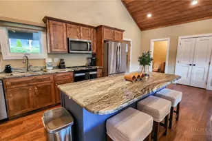 56 Grouseberry Dr, Banner Elk, NC 28604 - Photo 10