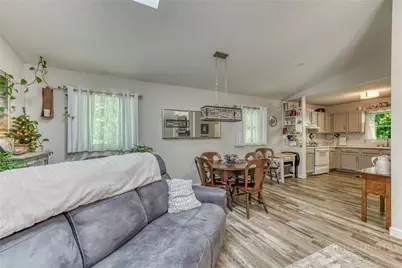 816 Hemlock Drive, Newland, NC 28657 - Photo 10