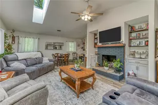 816 Hemlock Dr, Newland, NC 28657 - Photo 12