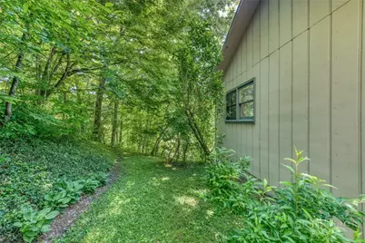 816 Hemlock Drive, Newland, NC 28657 - Photo 38