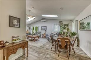 816 Hemlock Dr, Newland, NC 28657 - Photo 8