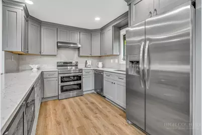 975 Hillside Drive, Linville, NC 28646 - Photo 10