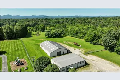 826 Sunset Orchard Road, North Wilkesboro, NC 28659 - Photo 2