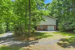 657 Wolfpack Dr, West Jefferson, NC 28694 - Photo 6
