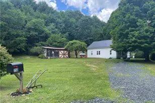 250 Mash Stuart Rd, West Jefferson, NC 28694 - Photo 6