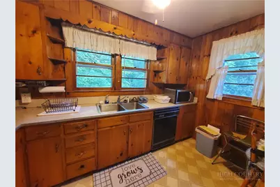 886 Hanging Rock Road, Spruce Pine, NC 28777 - Photo 24