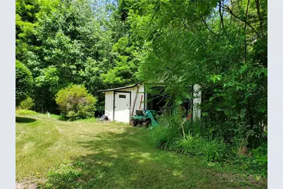 886 Hanging Rock Road, Spruce Pine, NC 28777 - Photo 10