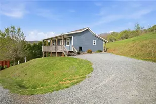 164 Apple Blossom Ln, Banner Elk, NC 28604 - Photo 6