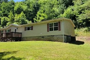 737 Lower Crab Orchard Rd, Banner Elk, NC 28604 - Photo 8