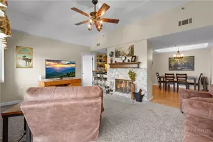 303 Sugar Top Dr, Sugar Mountain, NC 28604 - Photo 4